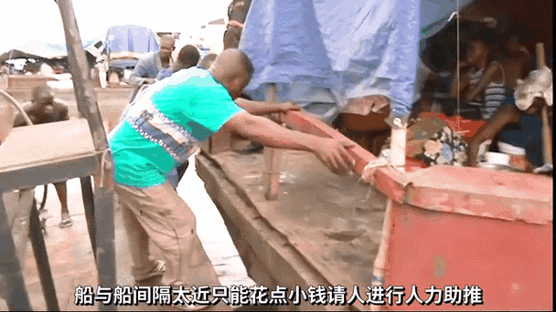 非洲的“死亡之心”咋得共和国，人们出行还得在沙漠里坐船