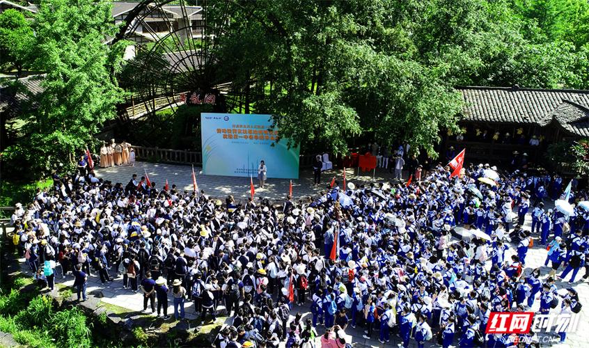 地心秘境织梦人！张家界黄龙洞景区总经理谢敏：十九年谱写洞天守护诗篇