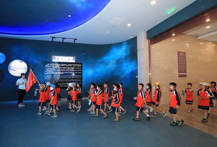 武陵源区军地小学开展“张家界世界地质公园博物馆”科普研学活动