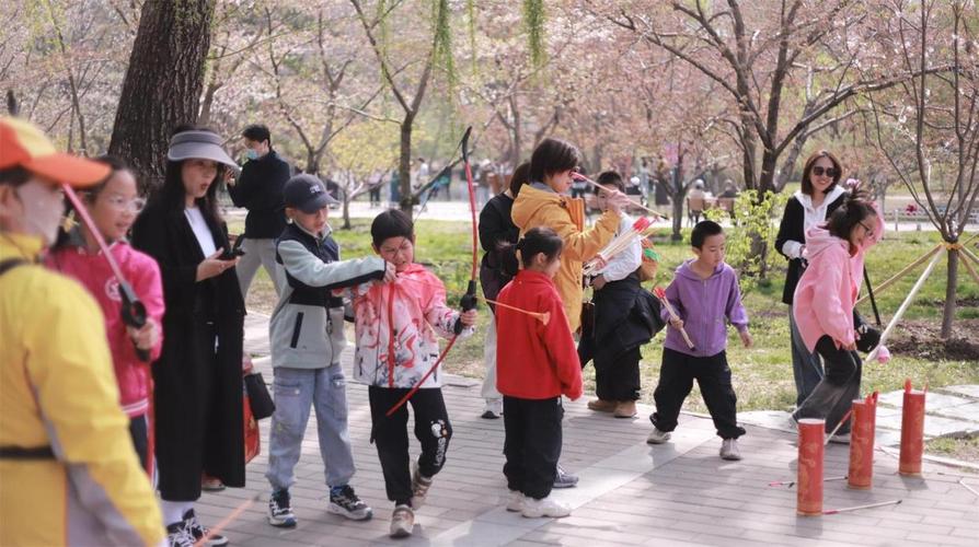 清明假期首日，北京市属公园迎客58万人次，这三家最热门