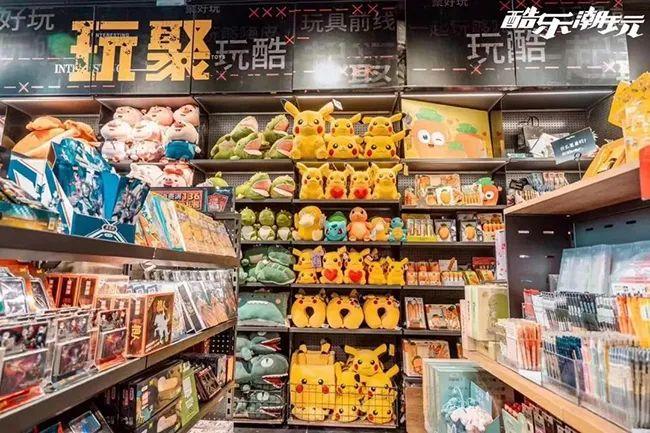 潮玩市场去年规模超720亿，玩具厂家花式推新品、降价抢客